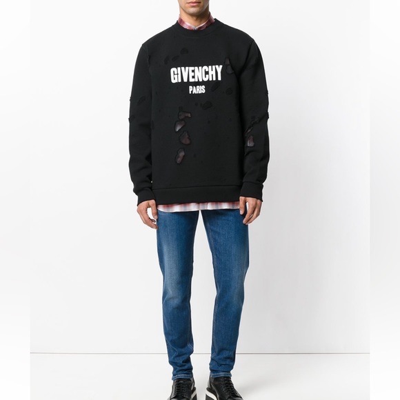 Givenchy sweatshirt. - Picture 4 of 17